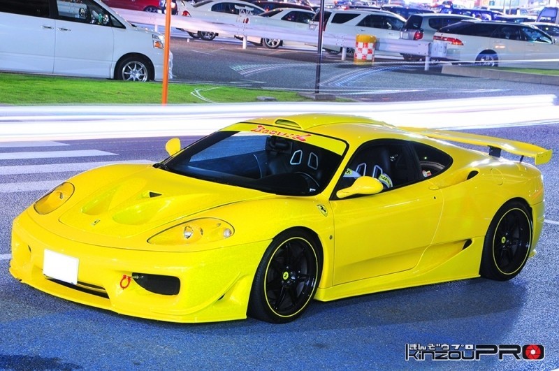 大胆なダクトが印象的なターゲットデザインフルエアロの黄色いフェラーリ360 モデナ！ 1