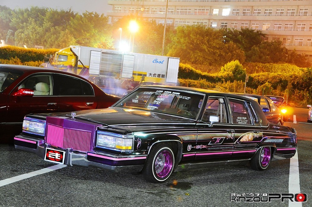【旧車會名車図鑑】紫ラメが眩しいロケットカウル、三段シート、ツッパリテールの旧車GSフルアート作品