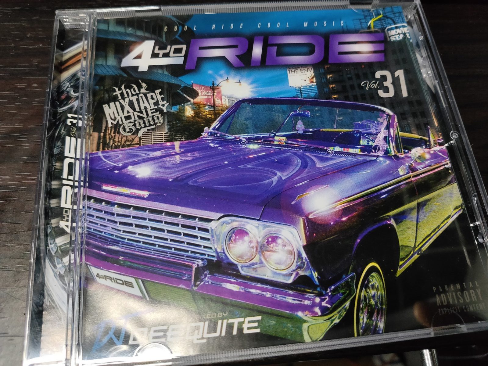 DJ Deequite / MixCD 4Yo Ride Vol.31に四年前のみなとみらいのローライダー写真使ってくれました 3