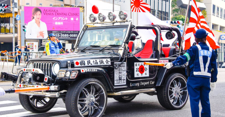 北方領土交渉を後退させた安倍も驚く愛国心と反共精神が高ぶるラングラージープのラグジー仕様街宣車!Blog